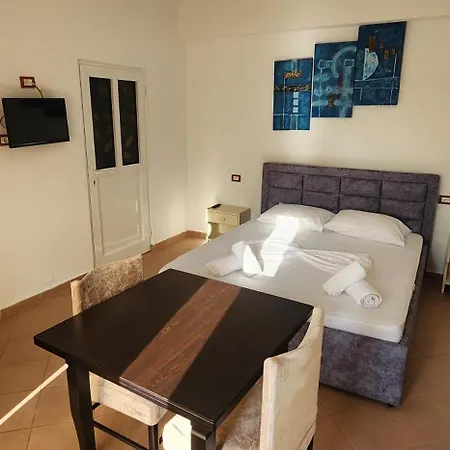 Bashkim Apartment