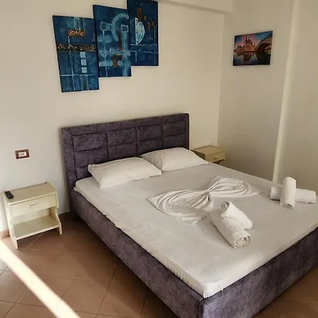 Bashkim Apartment *