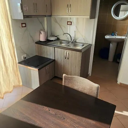 Apartment Bashkim *